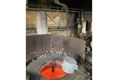 アルミ溶解炉　トラブル調査