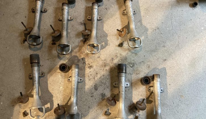 分解したバーナー清掃前